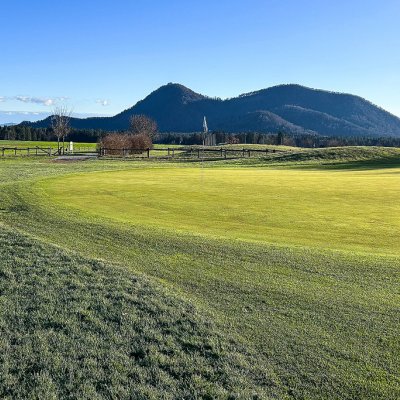 Odlično zimsko igranje na Cubo golf igrišču